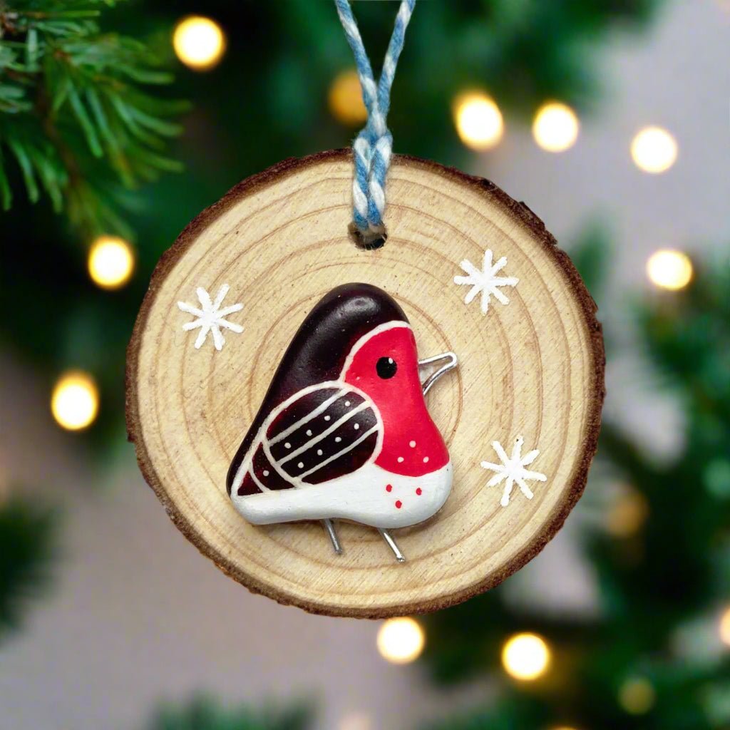 Robin - Handmade Beach Pebble Wooden Christmas Tree Decoration - East Neuk Beach Crafts